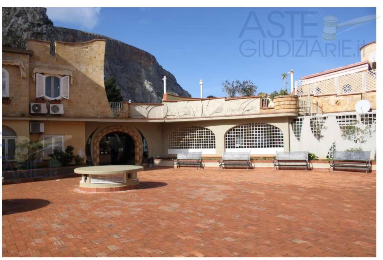 Ashur Mondello Aparthotel Palermo